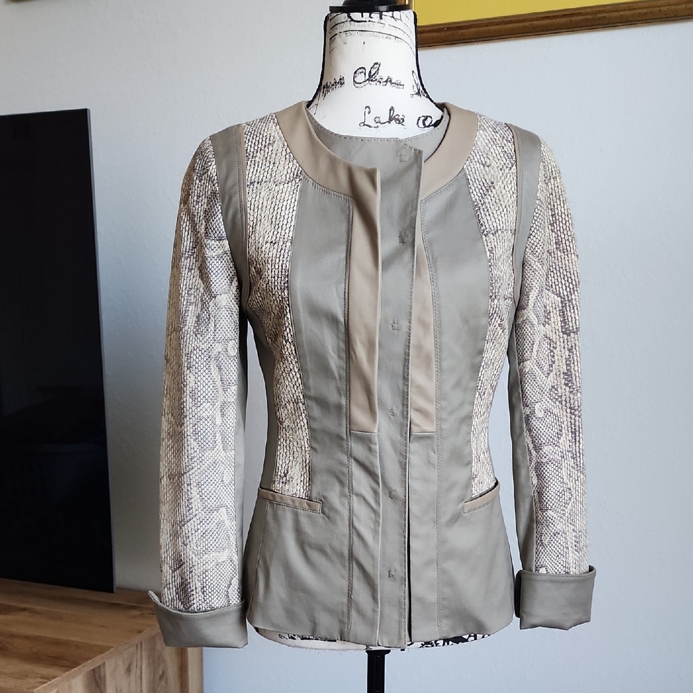 NWOT Elie Tahari Womens Snake Embossed Leather Suede Panel Jacket Tan Be…